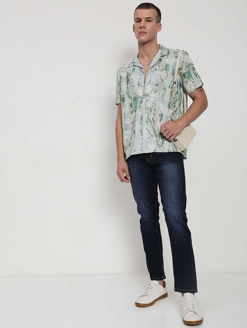 men printed cuban collared short sleeve shirt - 21955952 -  Standard Image - 6