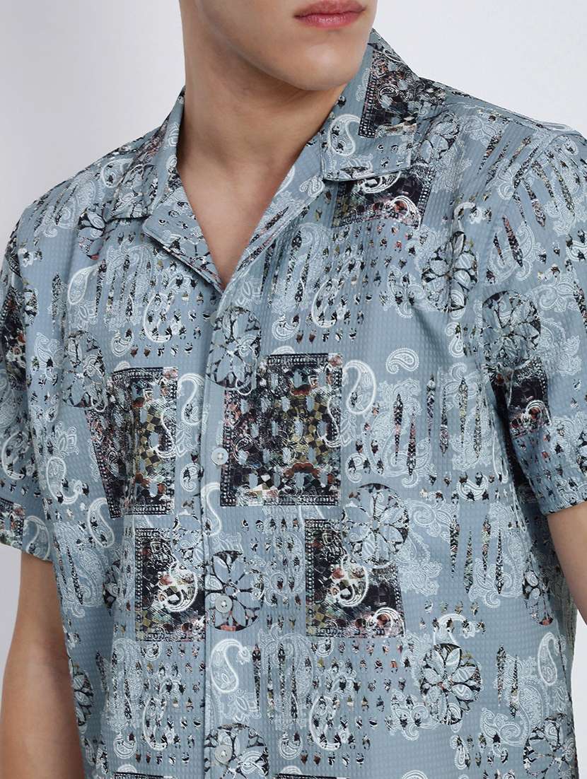 men printed cuban collared short sleeve shirt - 21955975 - Standard Image - 4