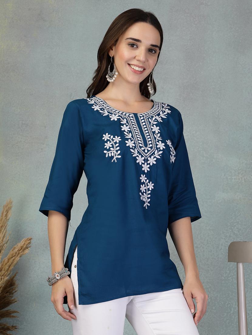women embroidered three quarter sleeve straight kurti - 21956127 - Standard Image - 4