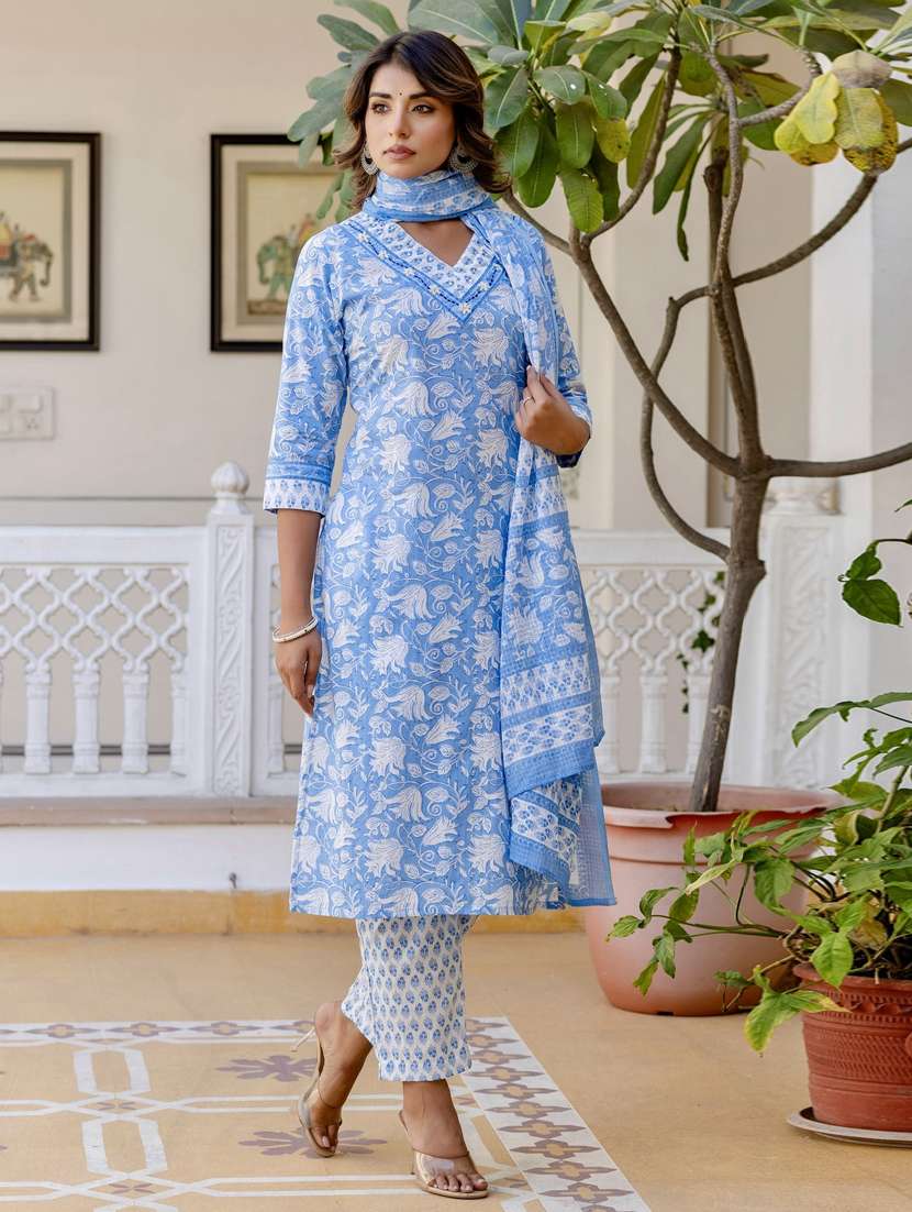 women three quarter sleeve kurta pant with dupatta set - 21956170 -  Standard Image - 1