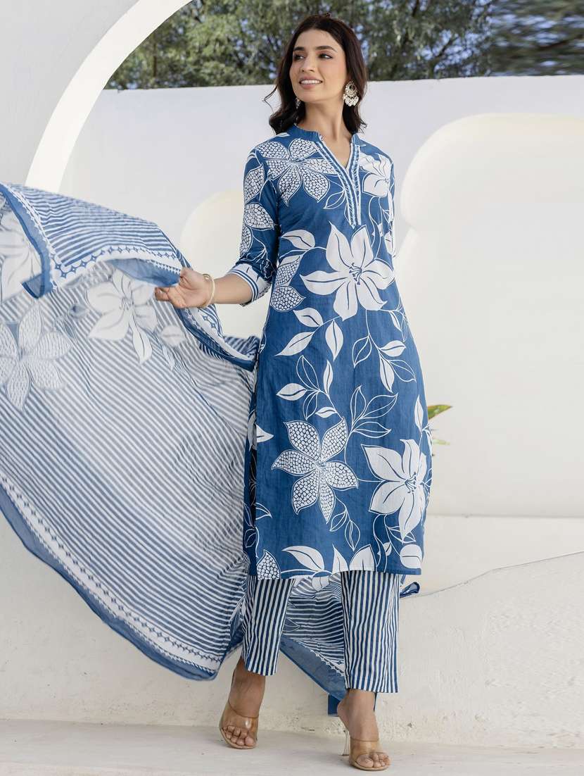 women three quarter sleeve kurta pant with dupatta set - 21956185 -  Standard Image - 1