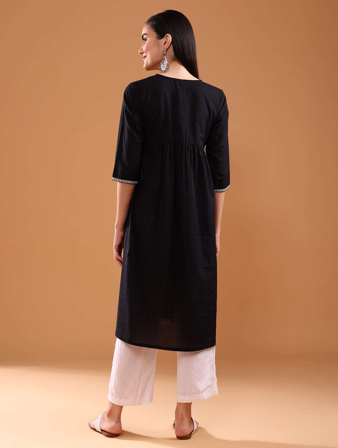 women embroidered three quarter sleeve a-line kurta - 21956348 - Standard Image - 4