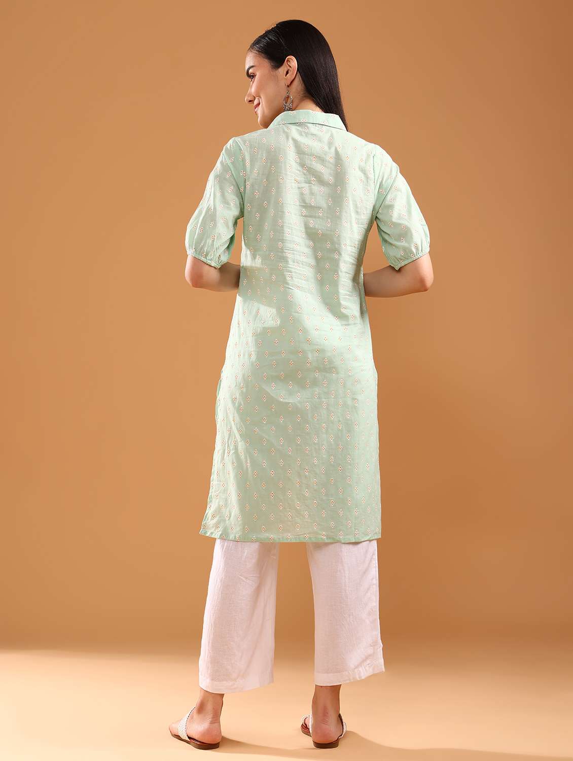 women printed three quarter sleeve straight kurta - 21956534 - Standard Image - 4