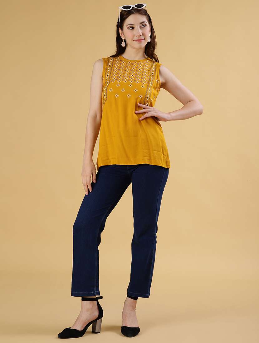 women printed sleeveless a-line kurti - 21956552 -  Standard Image - 4