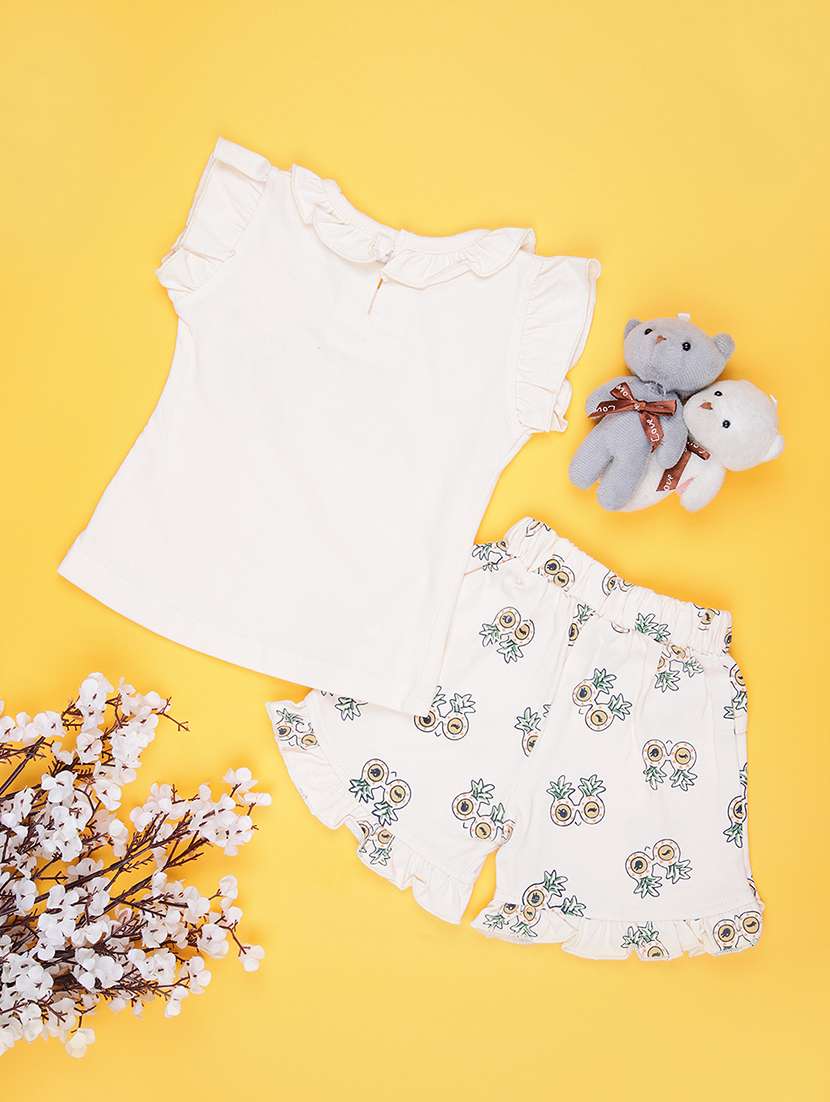 girls printed t-shirt & shorts twin sets  - 21956565 -  Standard Image - 1