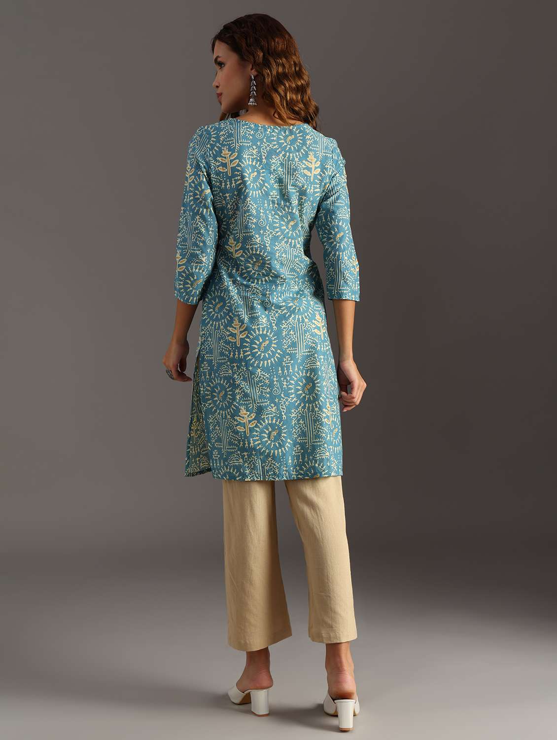 women printed three quarter sleeve straight kurta - 21956611 - Standard Image - 4