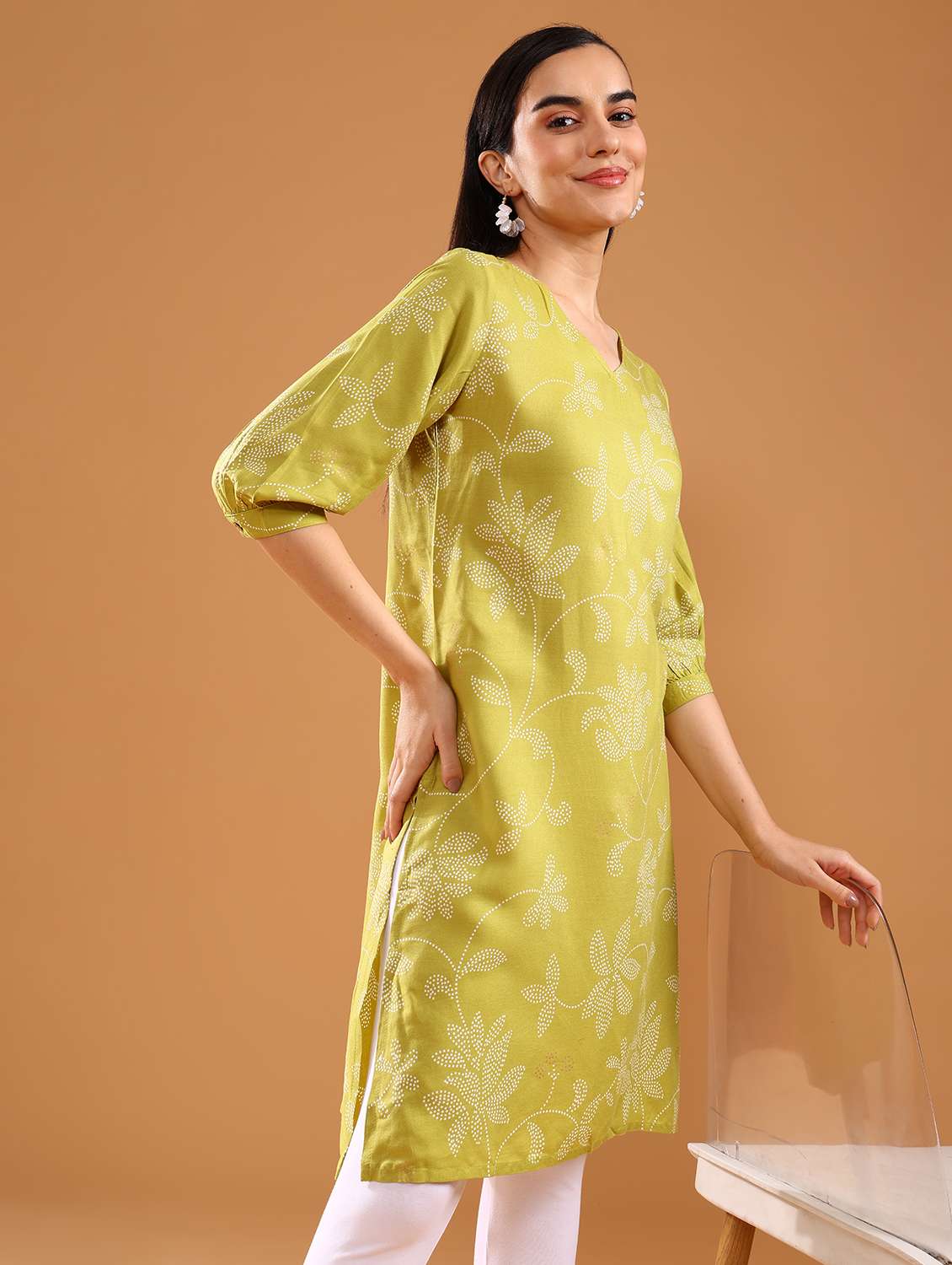 women printed puff sleeve straight kurta