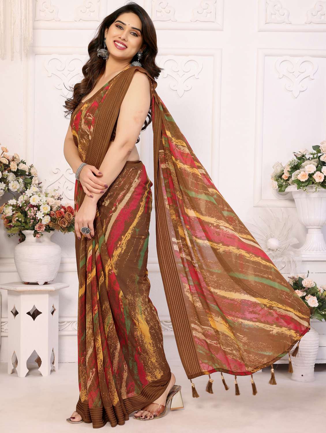 women brown printed saree with blouse - 21956641 -  Standard Image - 1