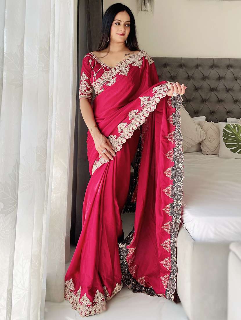 women solid with bordered saree with blouse - 21956651 -  Standard Image - 4