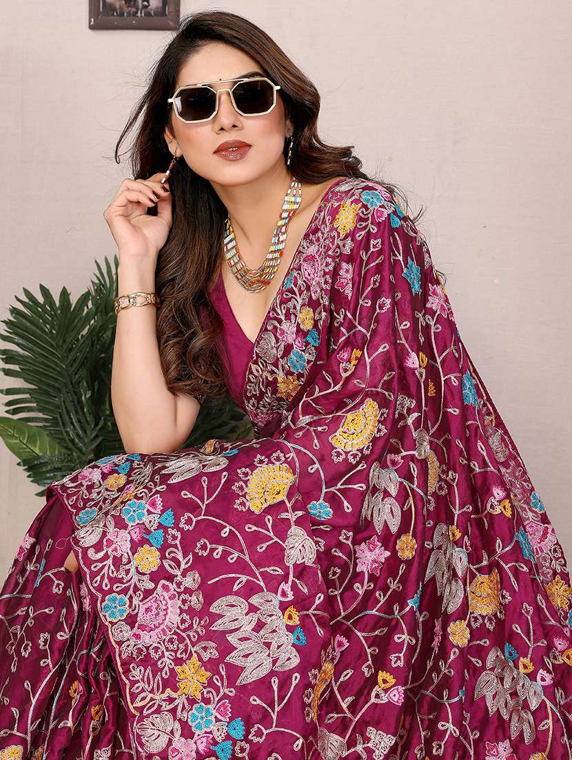 women solid with work embroidered saree with blouse - 21956656 -  Standard Image - 4