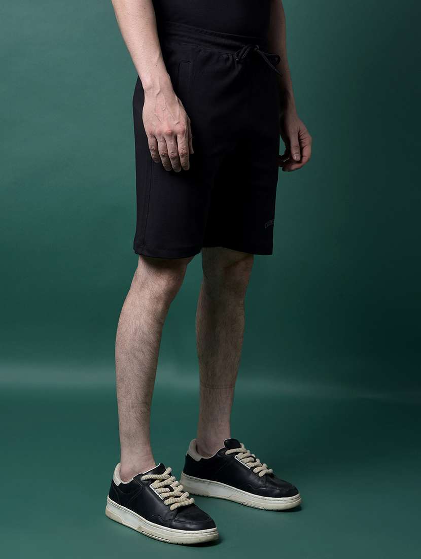 men solid mid rise regular fit shorts - 21956857 -  Standard Image - 1