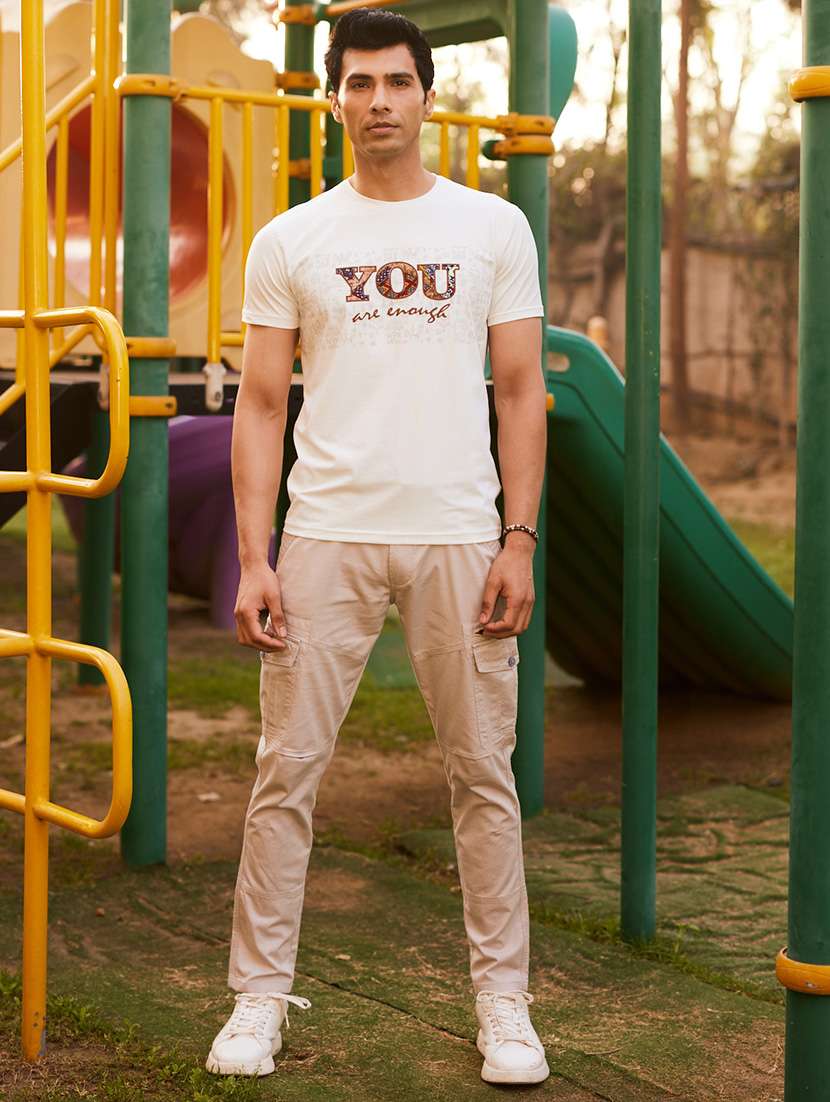 men grey solid mid rise regular fit cargo - 21956887 -  Standard Image - 4