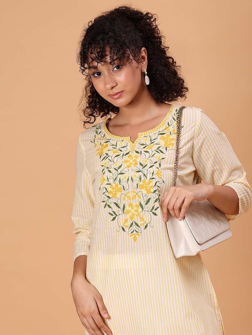 women striped three quarter sleeve straight kurta - 21956926 -  Standard Image - 1