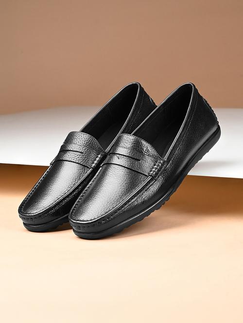 men black slip on formal shoe - 21956956 - Standard Image - 0