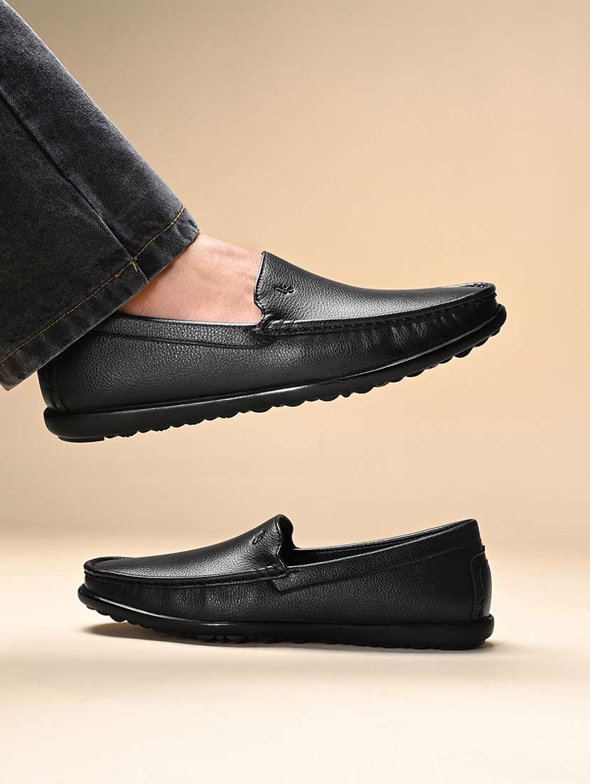 men black slip on loafer - 21956958 -  Standard Image - 1