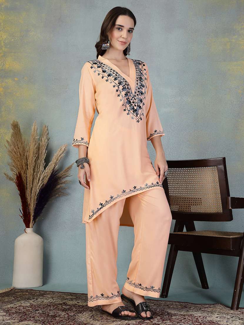 women embroidered three quarter sleeve kurta pant set - 21956975 -  Standard Image - 1