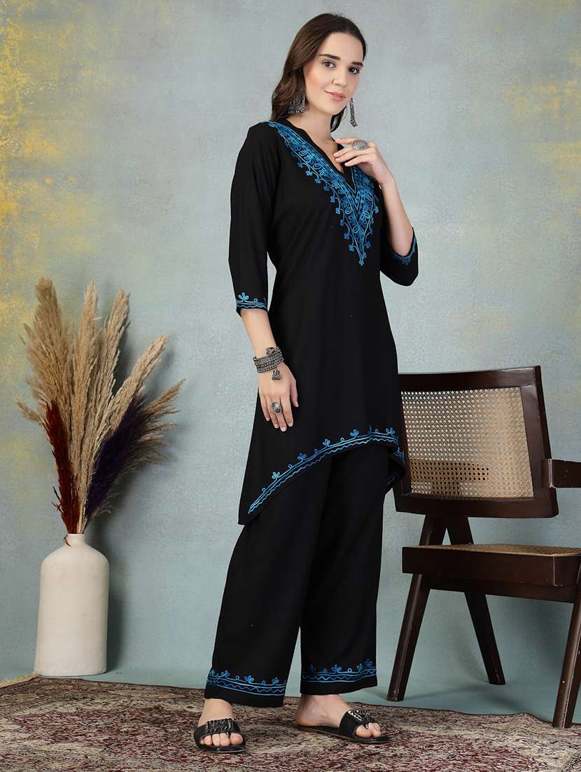 women embroidered three quarter sleeve kurta pant set - 21956976 -  Standard Image - 1