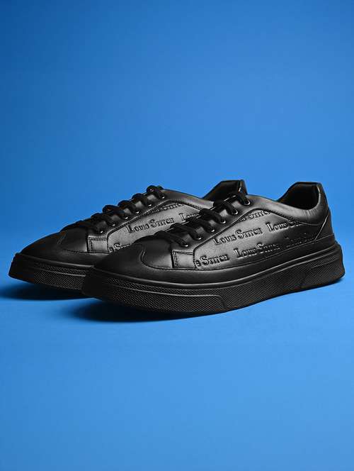 men black lace up sneaker
