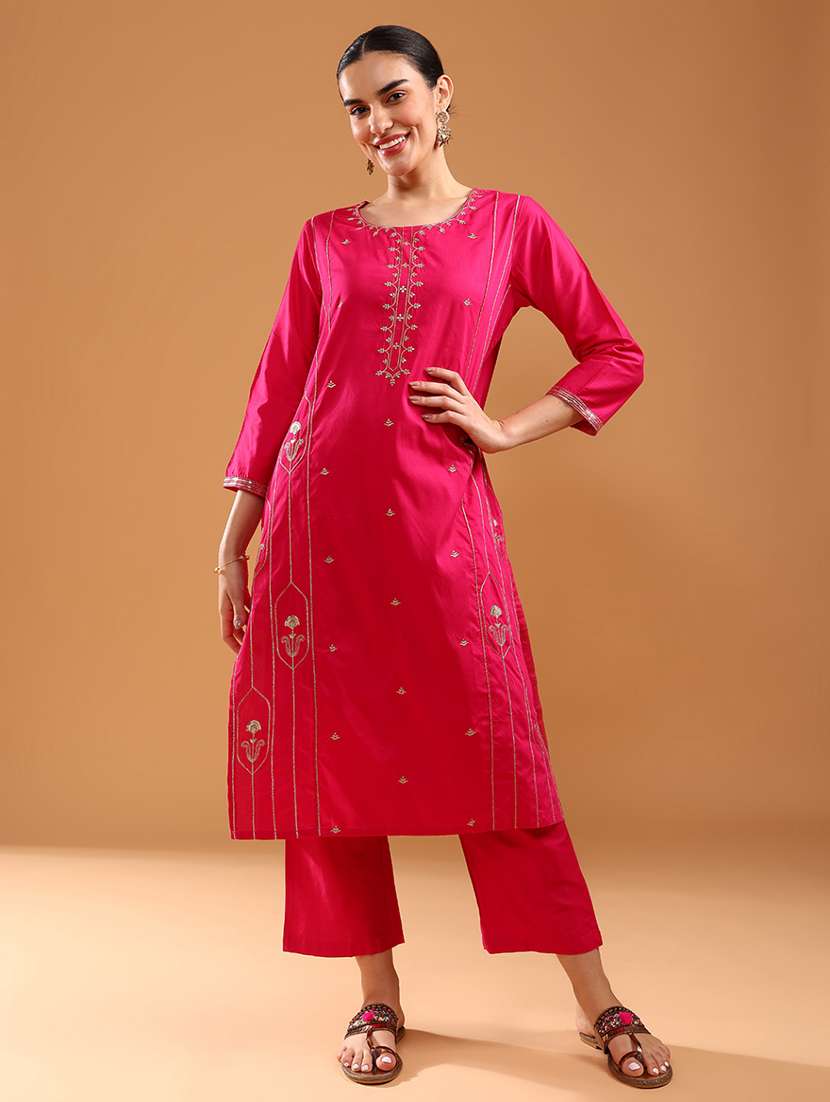 women three quarter sleeve straight kurta