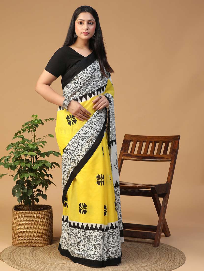 women printed casual wear saree with blouse - 21957825 - Standard Image - 1