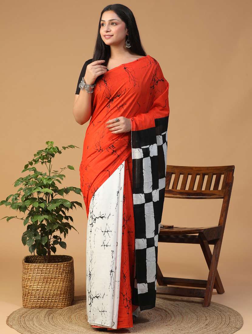 women printed casual wear saree with blouse - 21957827 - Standard Image - 1