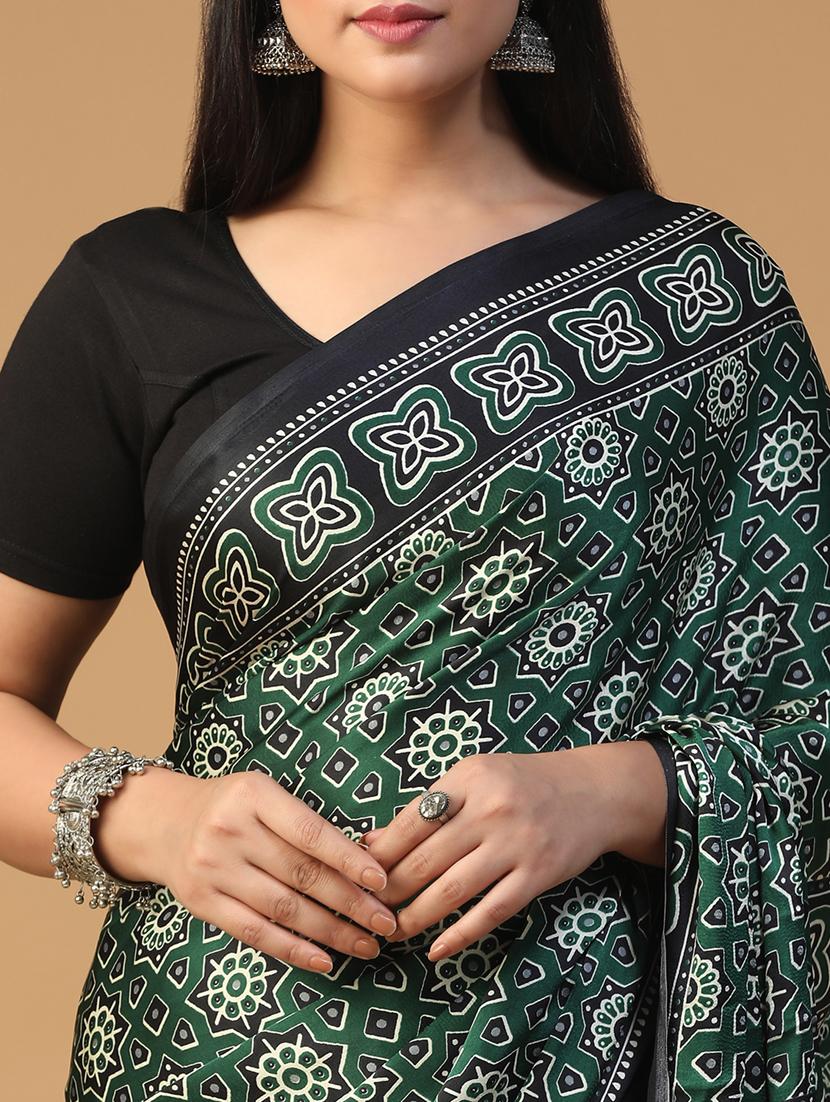 women printed casual wear saree with blouse - 21957833 - Standard Image - 4