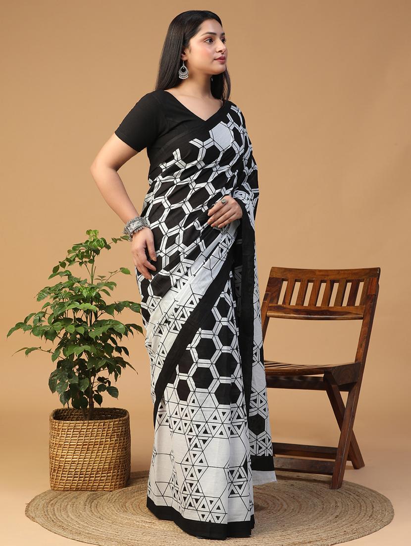 women printed casual wear saree with blouse - 21957837 - Standard Image - 1