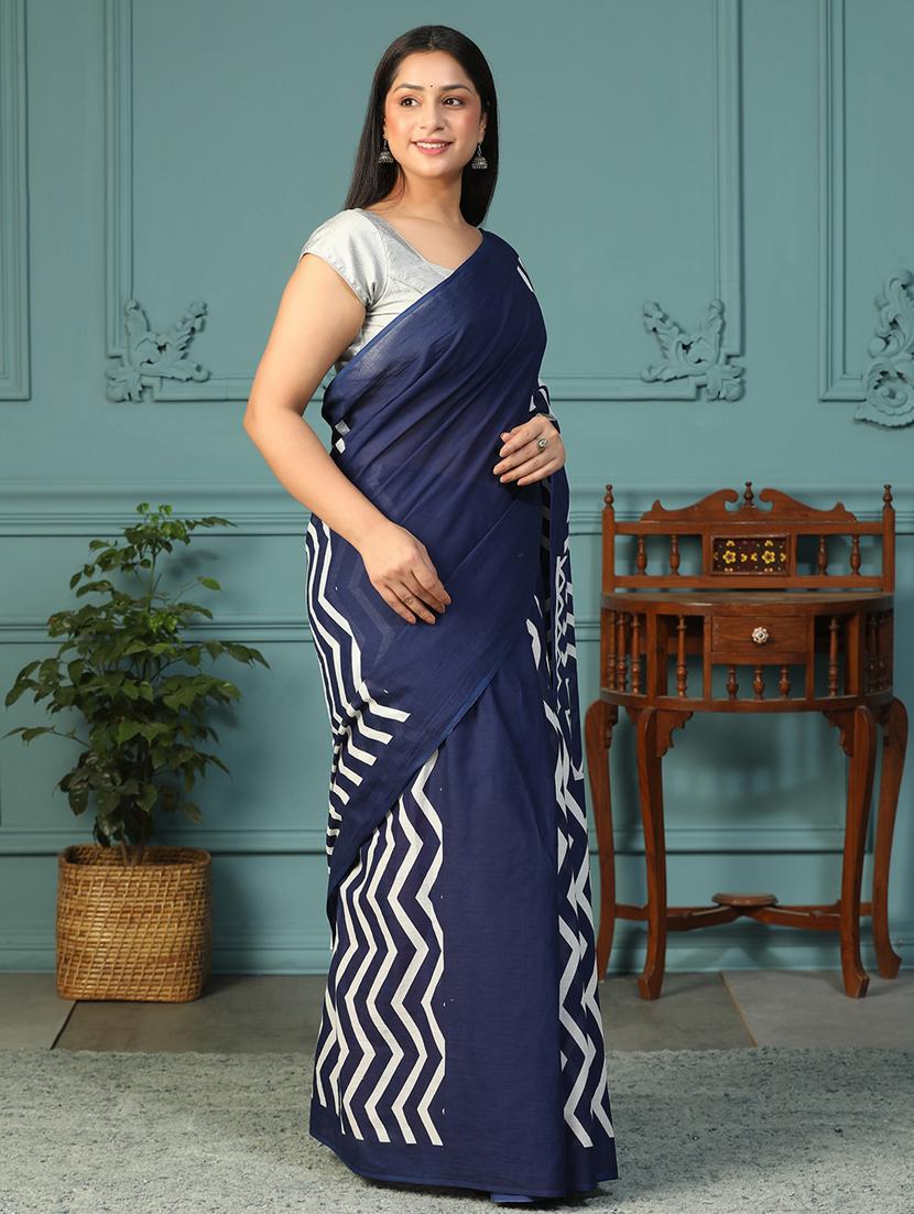 women printed casual wear saree with blouse - 21957838 - Standard Image - 1