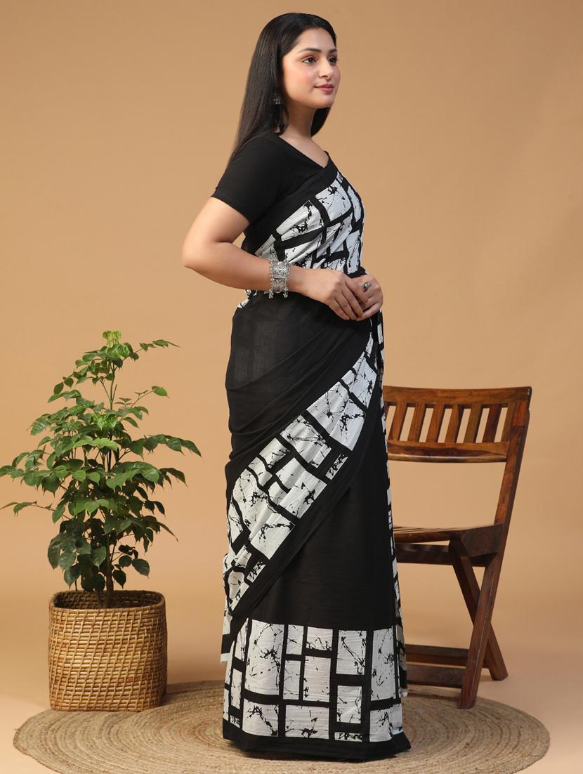 women printed casual wear saree with blouse - 21957839 - Standard Image - 1