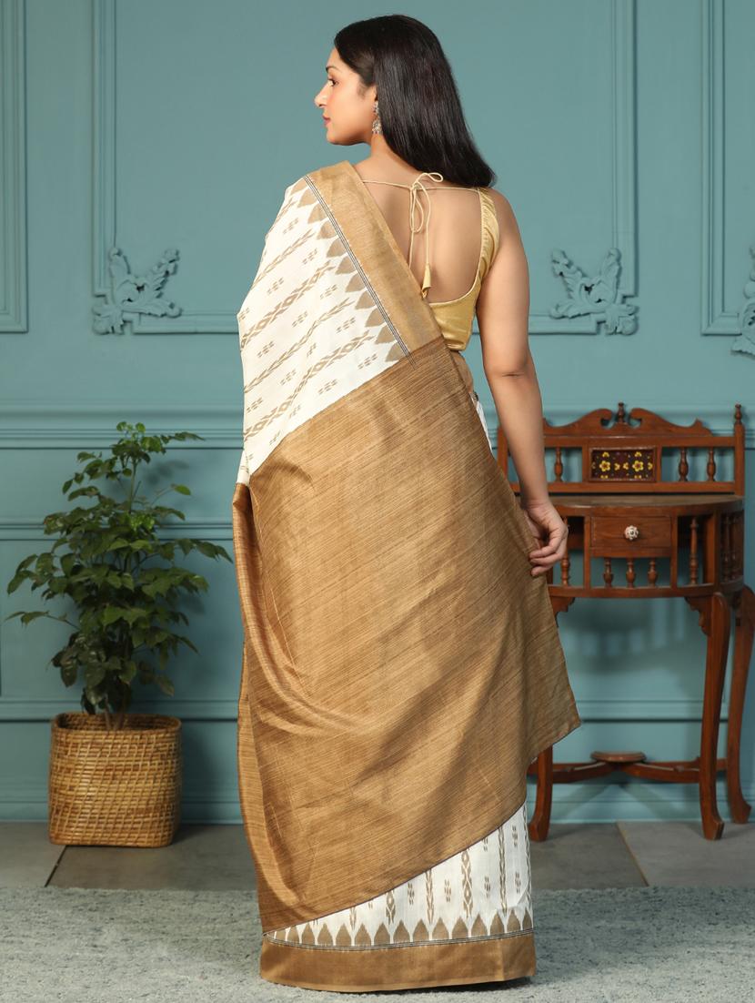 women printed casual wear saree with blouse - 21957841 - Standard Image - 4
