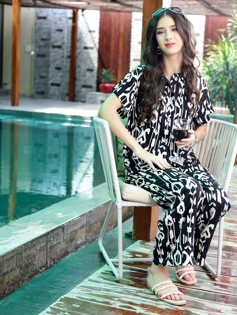 women printed shirt and trouser co-ord set - 21957850 -  Standard Image - 1