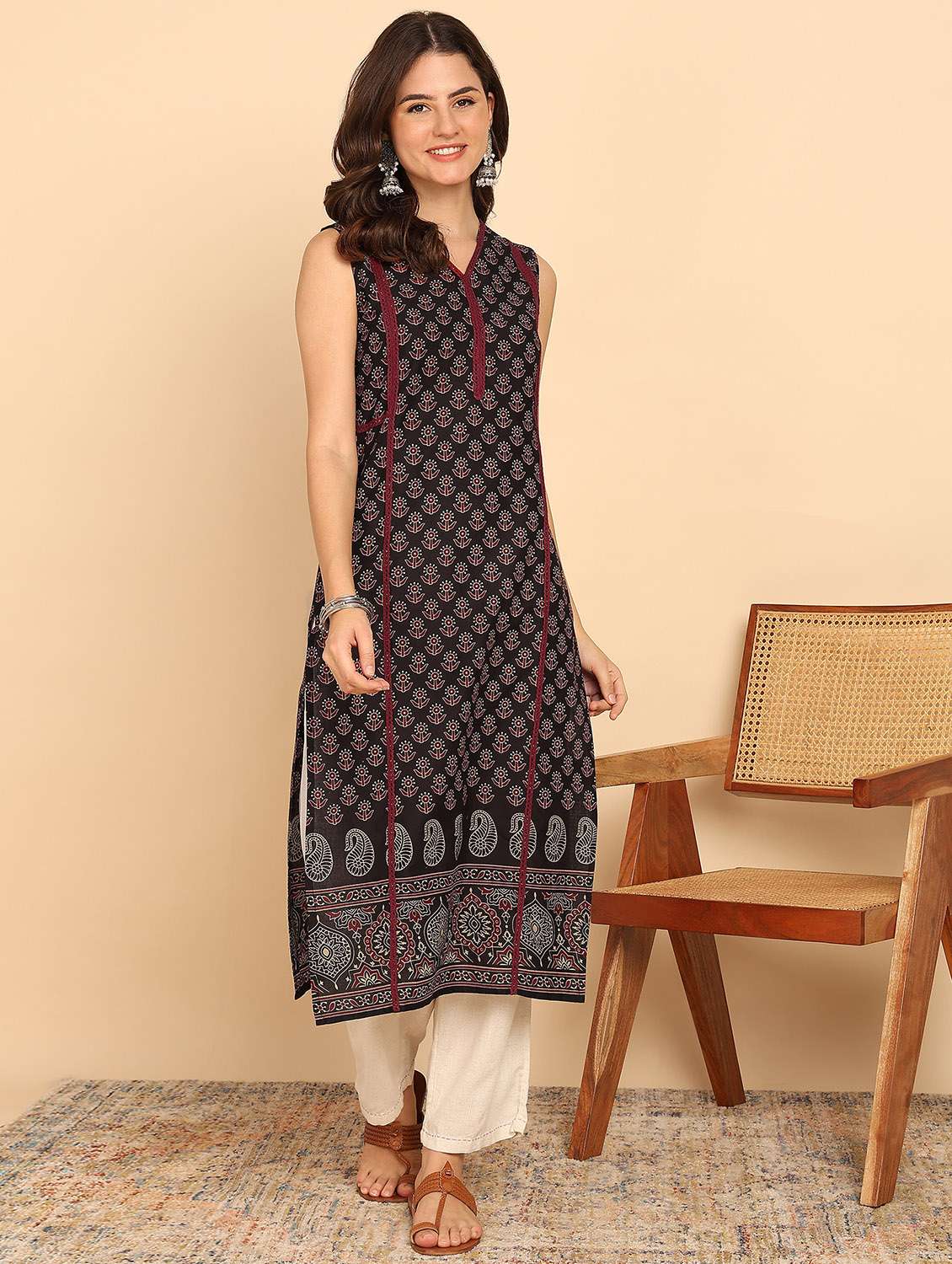 women floral printed sleeveless straight kurta - 21957892 -  Standard Image - 1