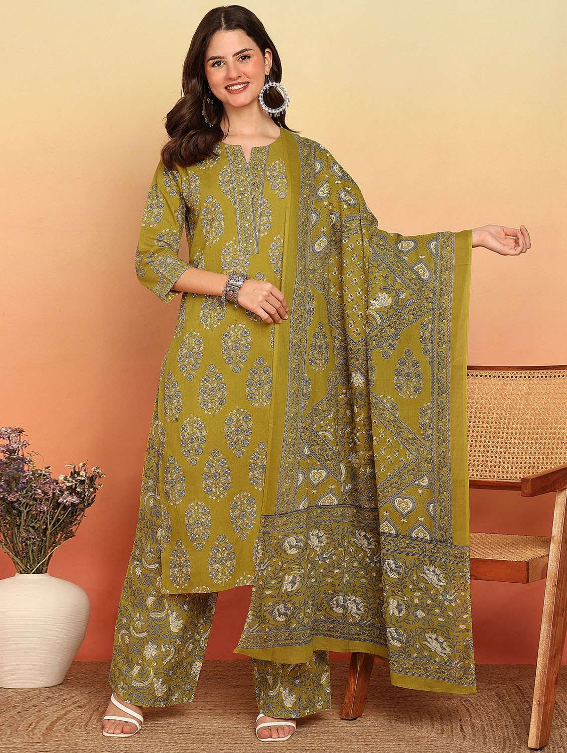 women three quarter sleeve kurta palazzo with dupatta set - 21957924 -  Standard Image - 1