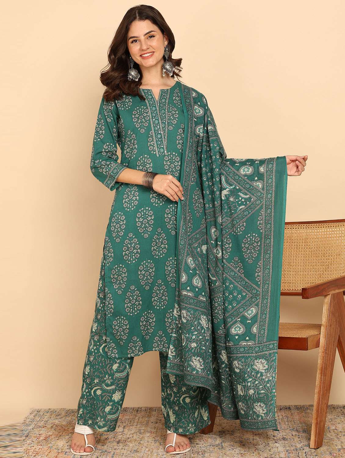 women three quarter sleeve kurta palazzo with dupatta set - 21957925 -  Standard Image - 1