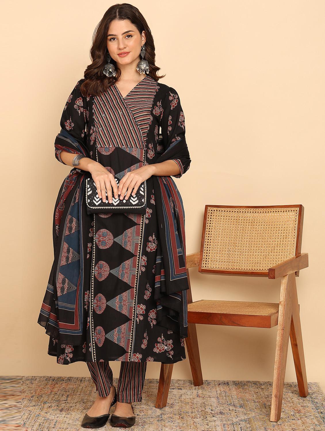 women three quarter sleeve kurta pant with dupatta set - 21957929 - Standard Image - 1