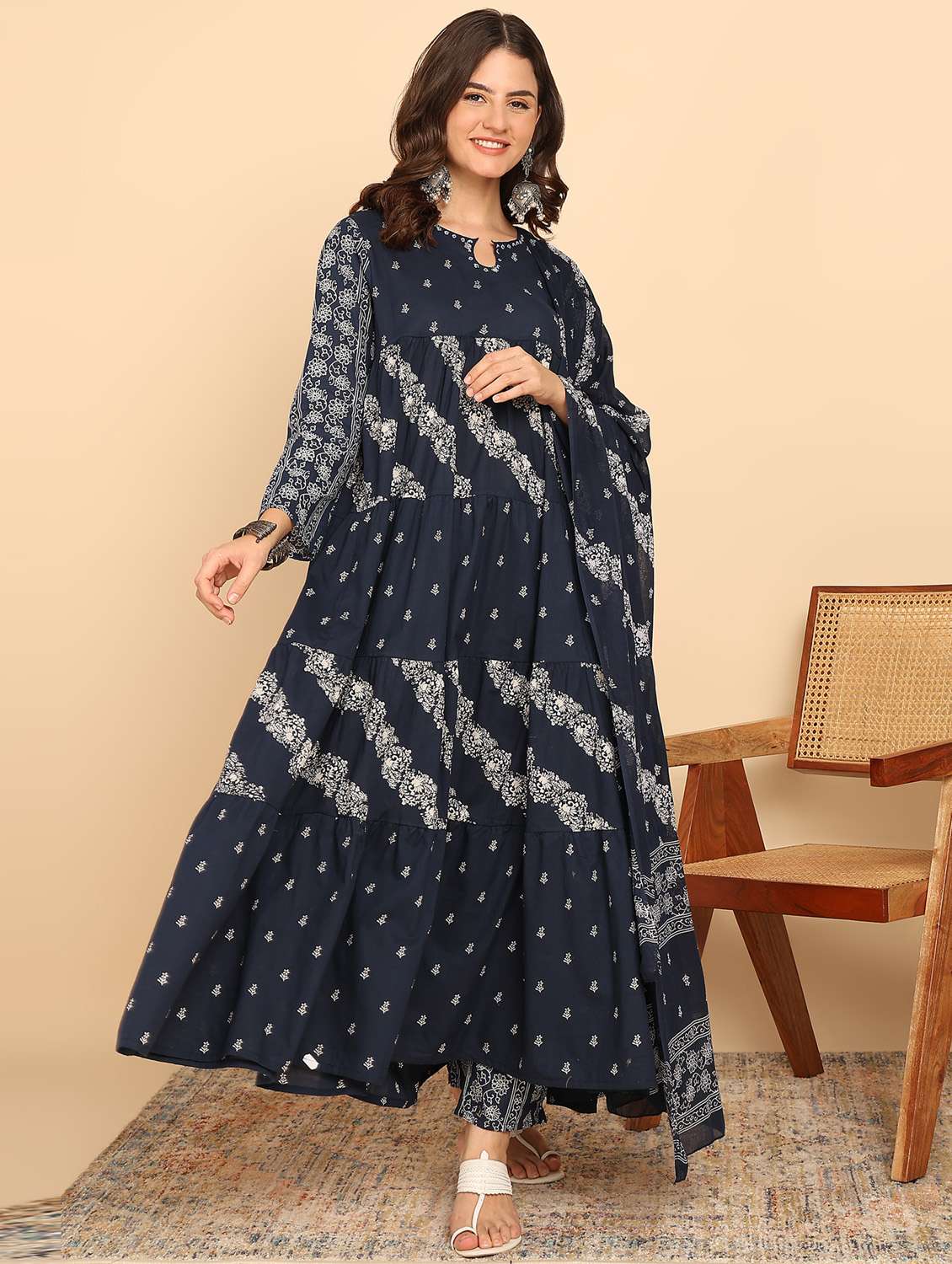 women long sleeve anarkali kurta pant with dupatta set - 21957930 -  Standard Image - 1