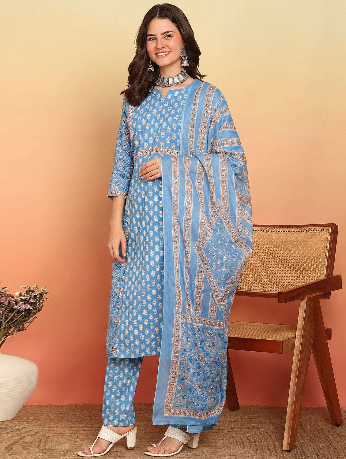 women three quarter sleeve kurta pant with dupatta set - 21957931 -  Standard Image - 1