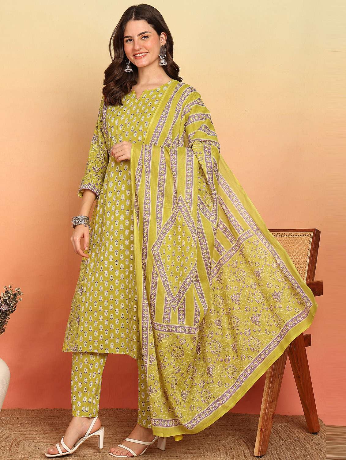 women three quarter sleeve kurta pant with dupatta set - 21957932 -  Standard Image - 1