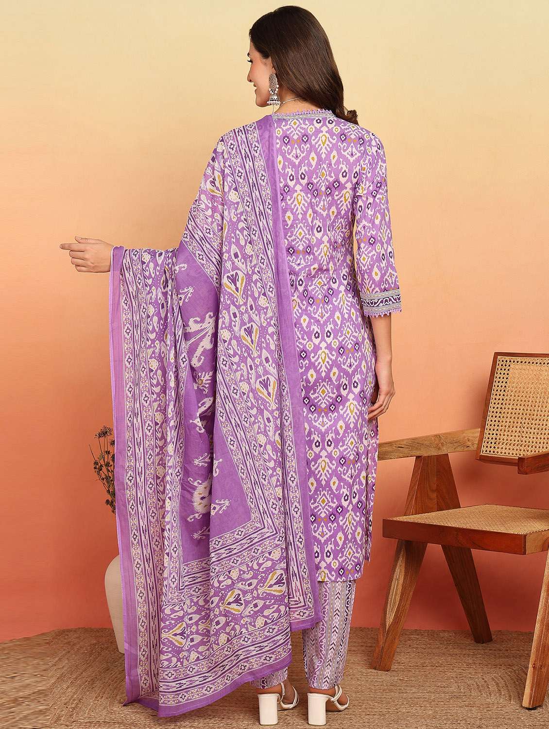 women three quarter sleeve kurta pant with dupatta set - 21957935 -  Standard Image - 4