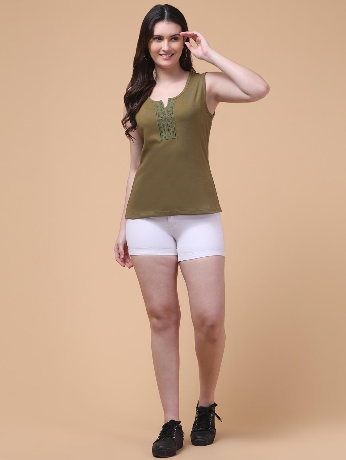 women solid sleeveless regular top - 21957954 - Standard Image - 4
