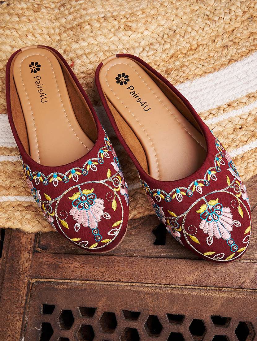 women embroidered slip on mule