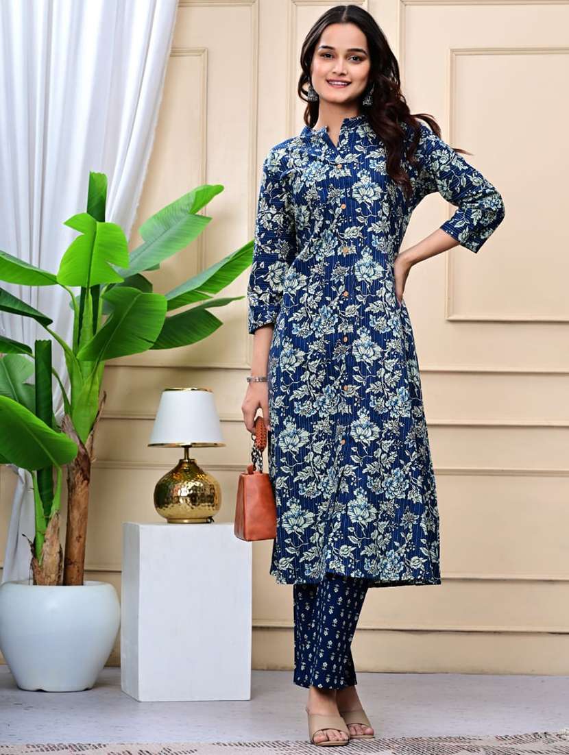 women three quarter sleeve kurta pant set