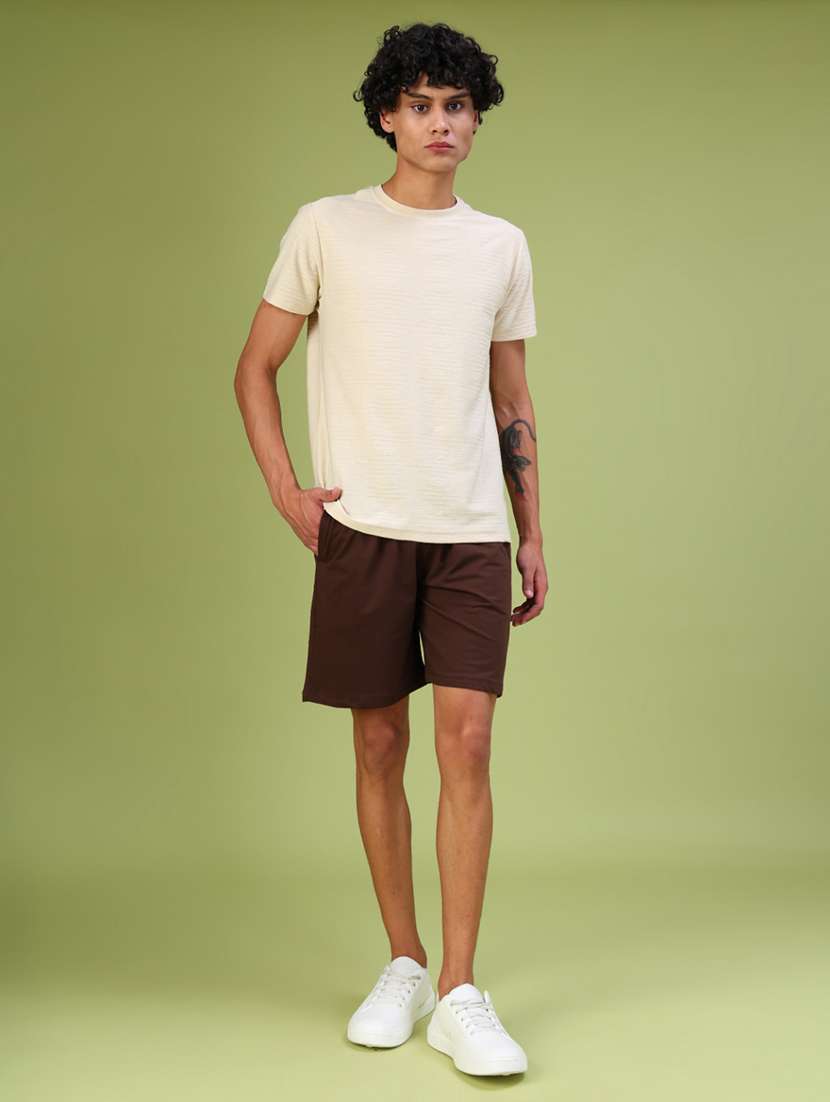 men solid mid rise bermuda short - 21958720 -  Standard Image - 4
