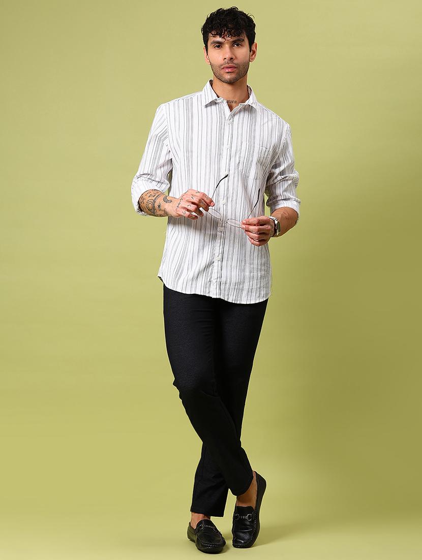 men solid mid rise flat front casual chinos - 21959339 - Standard Image - 4