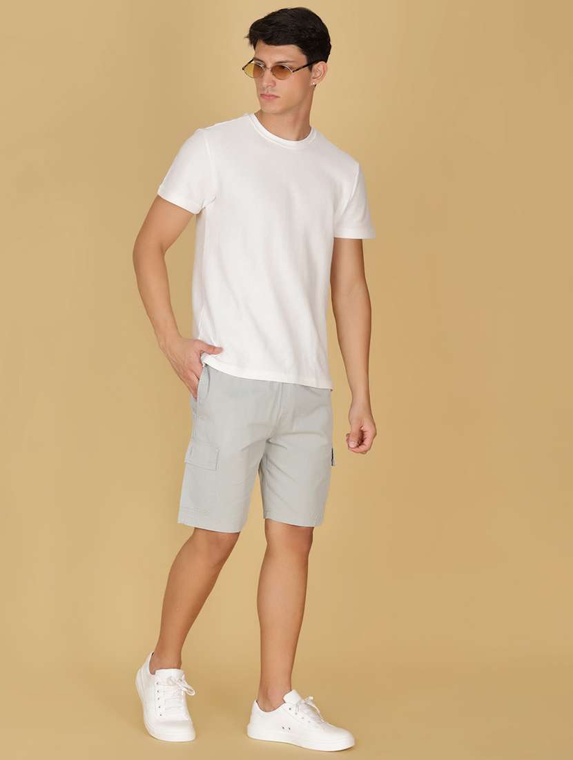 men solid mid rise regular fit cargo shorts - 21959345 -  Standard Image - 4