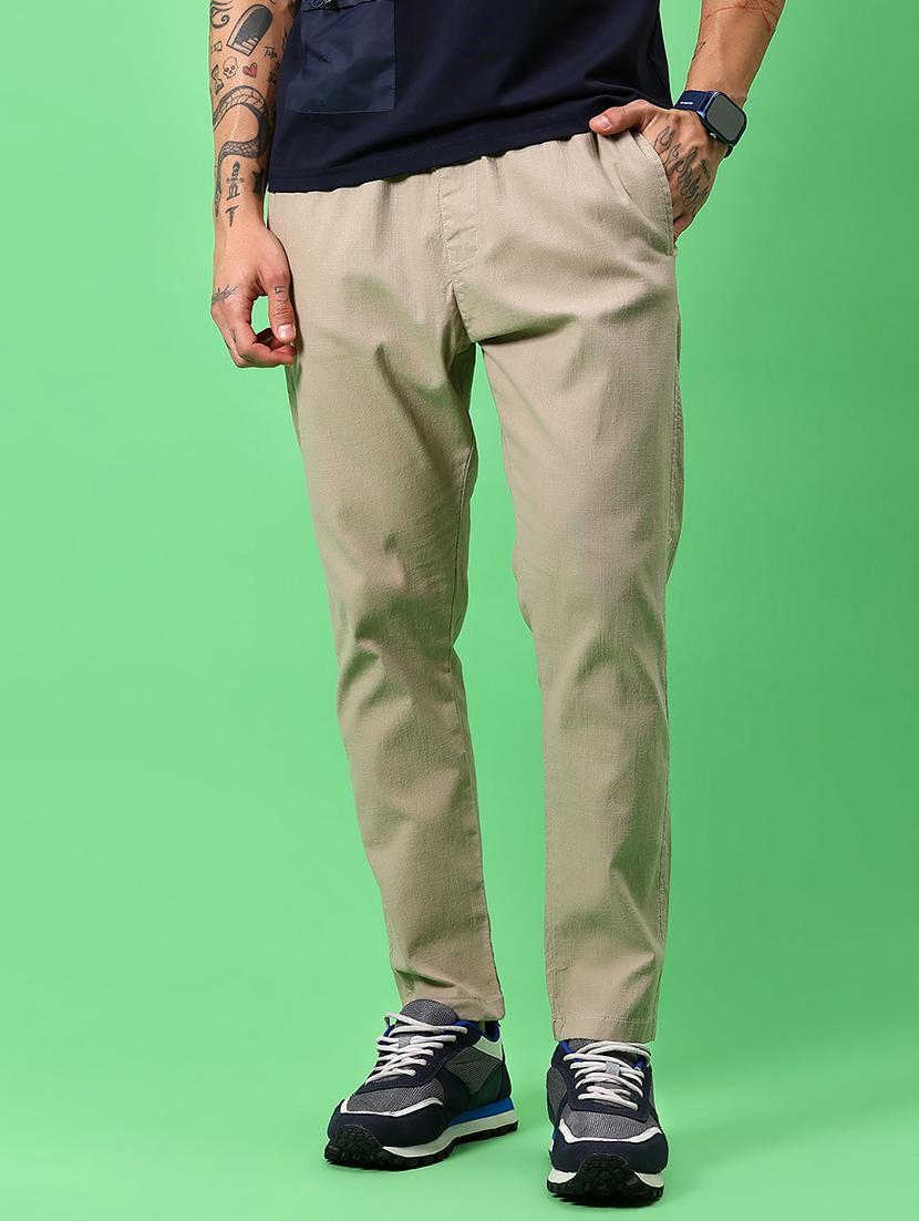men solid mid rise flat front casual chinos - 21959352 - Zoom Image - 0