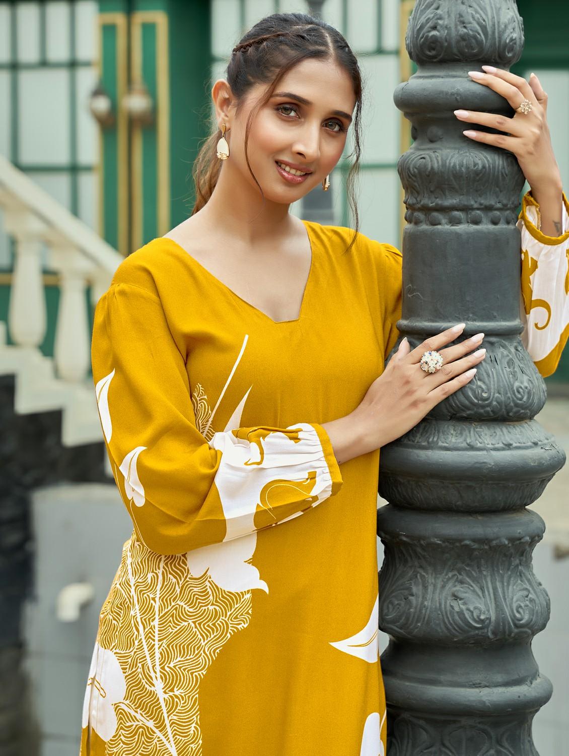 women printed long sleeve straight kurta - 21959404 - Standard Image - 4