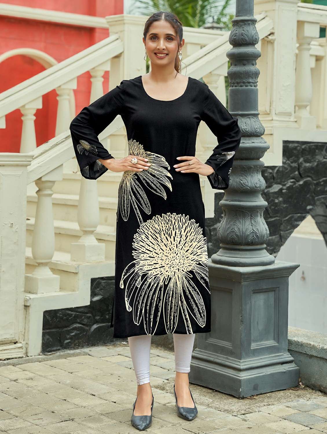 women floral printed long sleeve straight kurta