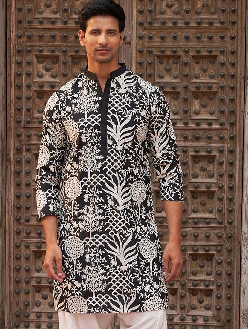 men embroidered mandarin neck long kurta