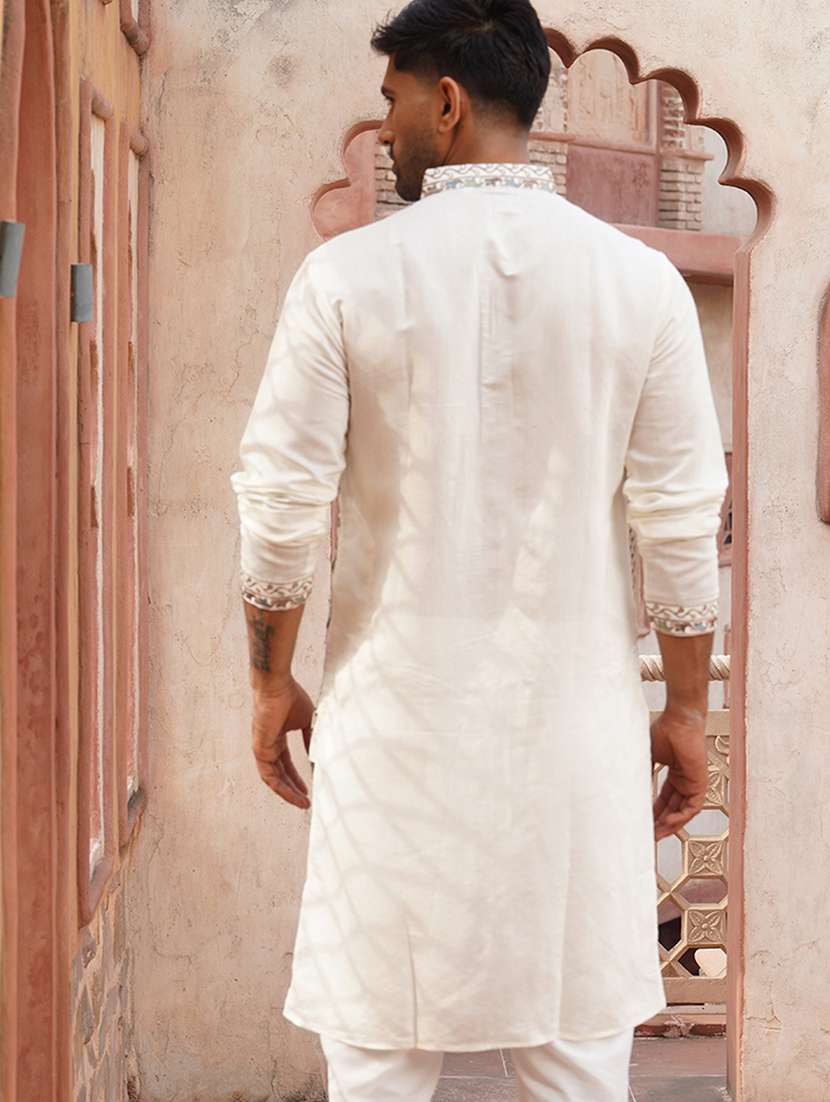 men embroidered mandarin neck long kurta - 21959442 -  Standard Image - 4